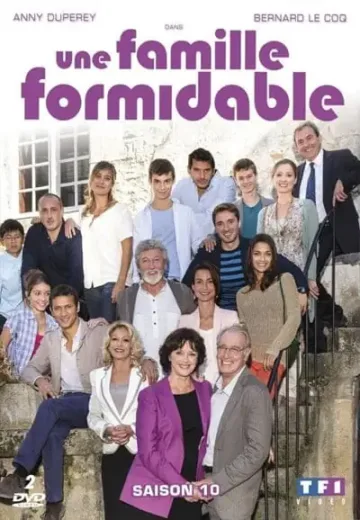 Couverture de DVD montrant une photo de groupe pour la saison 10 d'une série télévisée française.